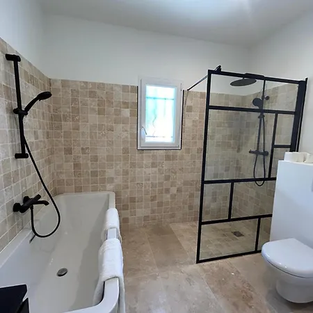 Magnifique Avec Jacuzzi Villa *