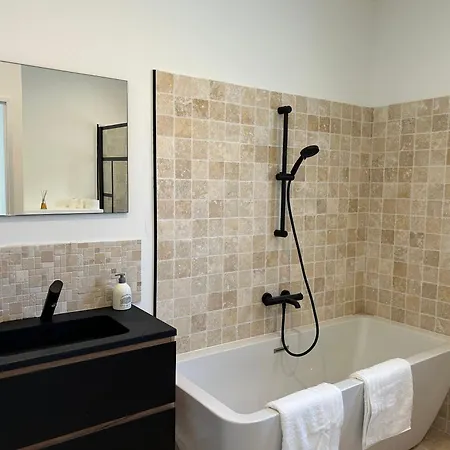 Magnifique Avec Jacuzzi Villa
